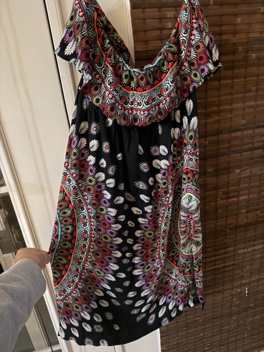Bisou Bisou Black Midi Dress with Teal, Red and Pink Floral Print, nwt, sz 8 - Picture 5 of 7